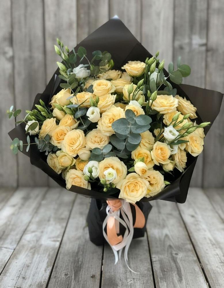 Букет цветов из: Розы и Лизиантусы в Саперное