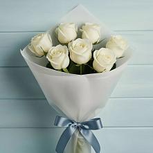 Букет 7 Белых роз Эдлесс Лав в Саперное