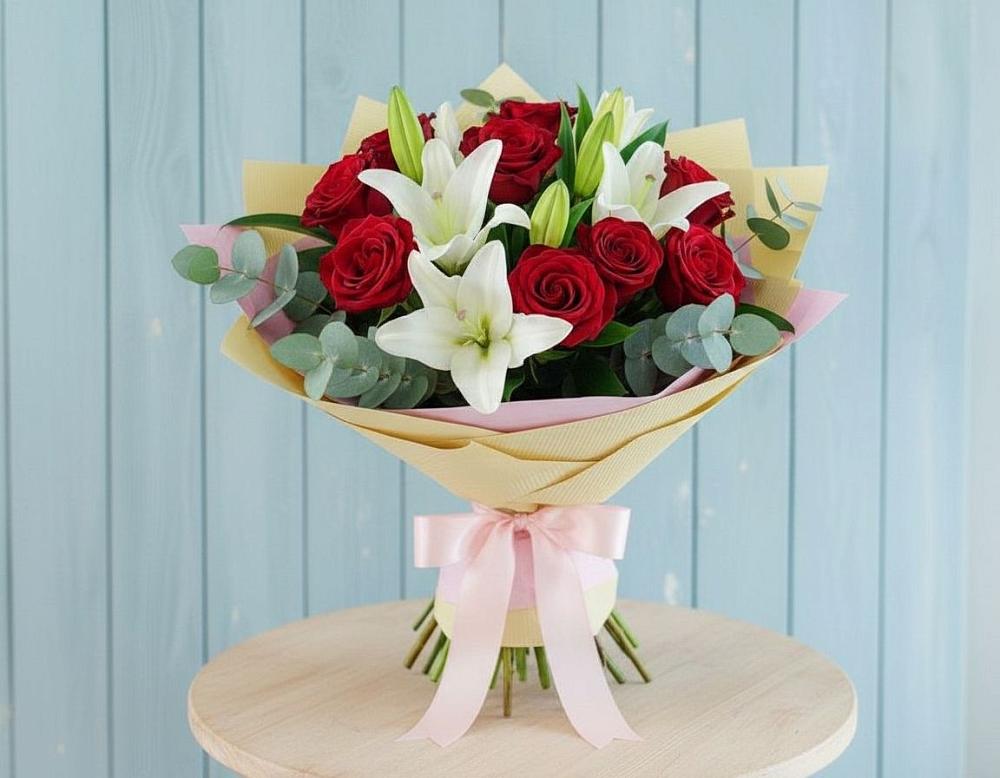 Букет цветов из: Лилии и Розы в Саперное